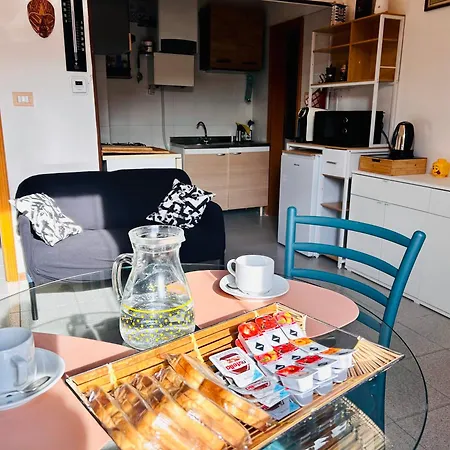 Accogliente Vicino Al Centro E Fiera Apartment *